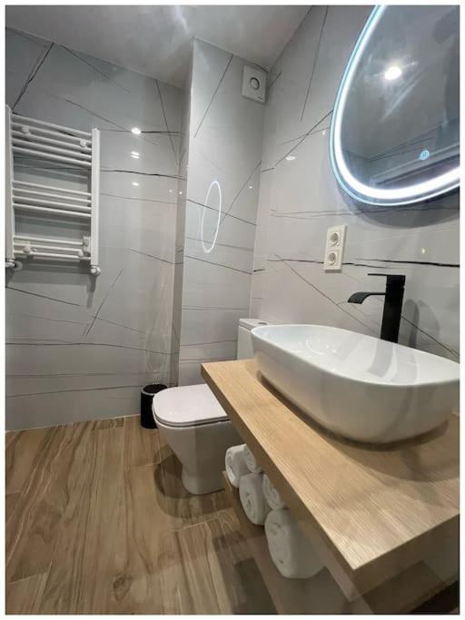 Апартаменти Elegance Lifestyle - Parking Gratuito! Сан-Себастьян Екстер'єр фото